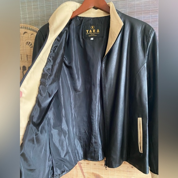 Italian Leather Jacket YARA - Picture 8 of 10